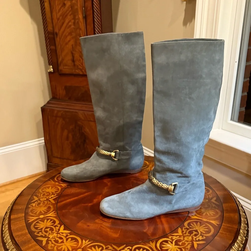 Vintage Y2K Botkier Grey Suede Knee high boots w/Gold Chain Size 37.5/7 $398